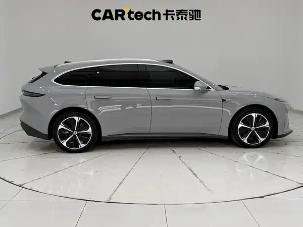 NIO ET5T 2024