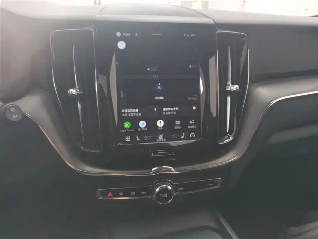 Volvo XC60 2022 — фото 13