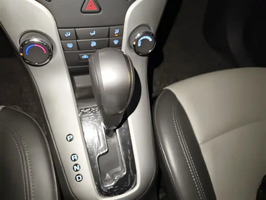 Chevrolet Cruze 2014 — фото 10