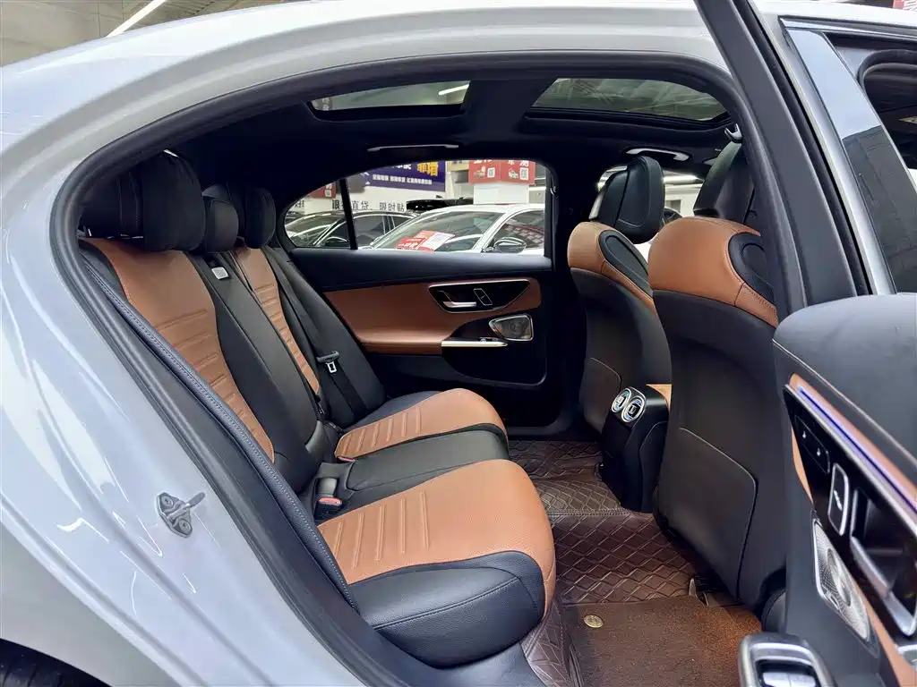 Mercedes-Benz C-Class 2022 — фото 6