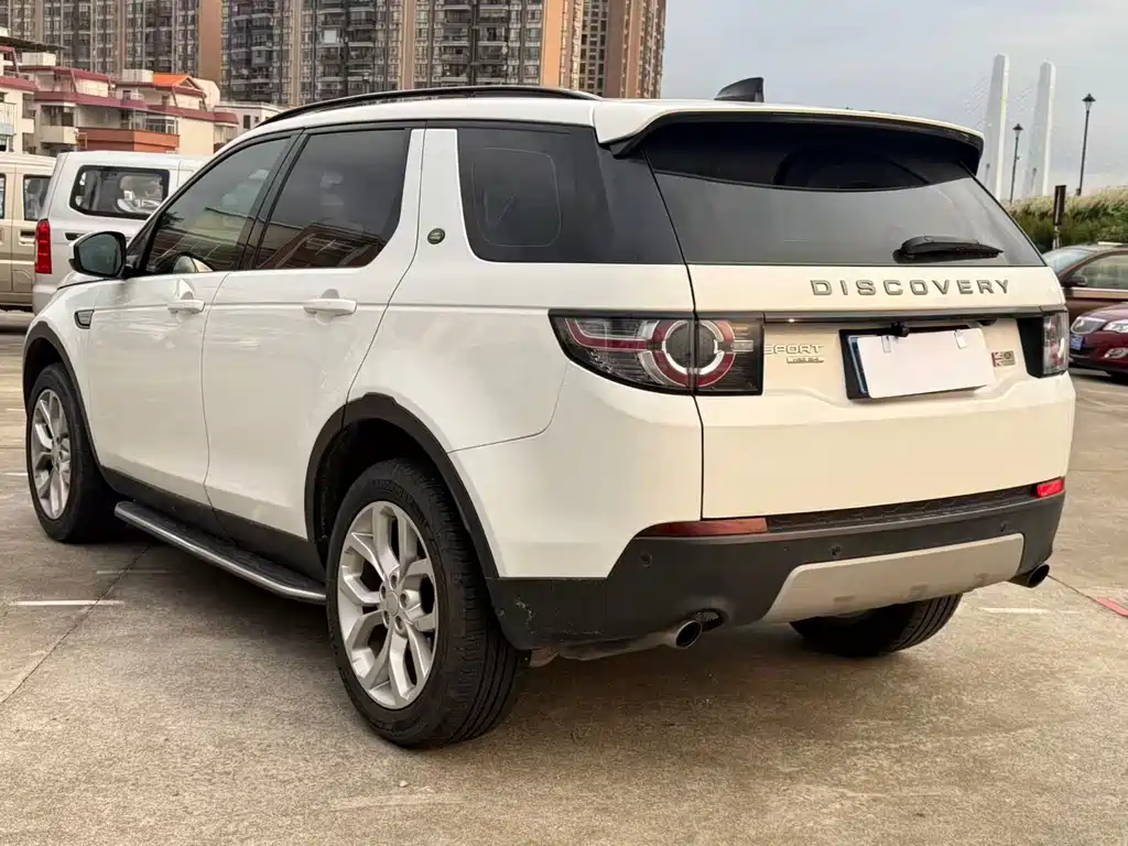 Land Rover Discovery Sport 2017 — фото 10