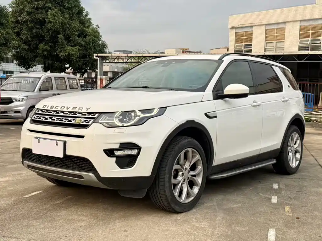 Land Rover Discovery Sport 2017 — фото 1