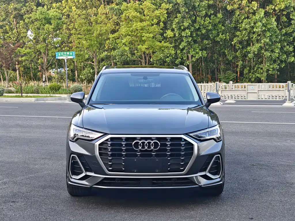 Audi Q3 2022 — фото 2