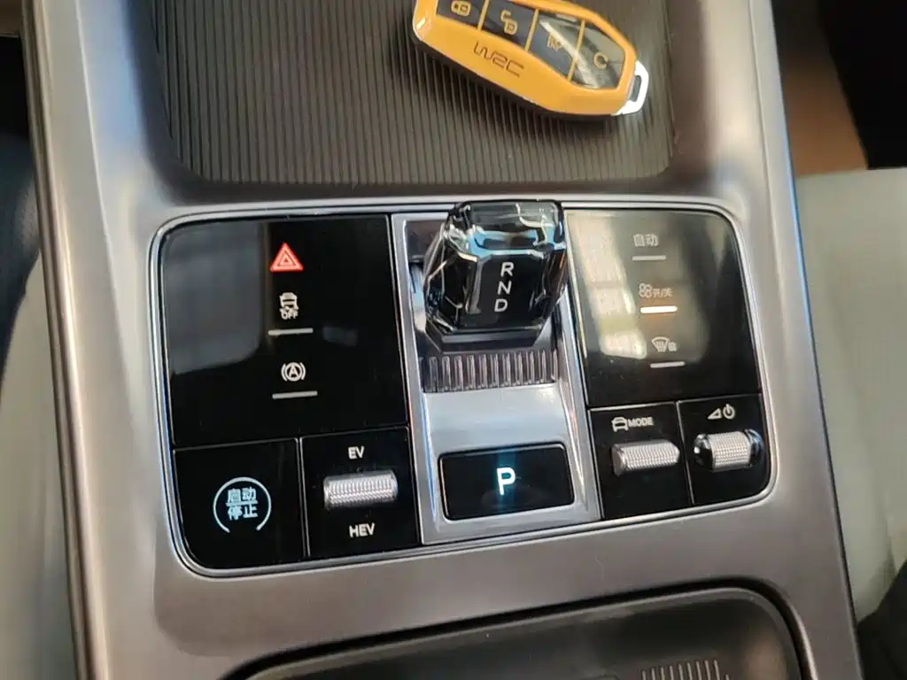 BYD Seal 2024 — фото 14