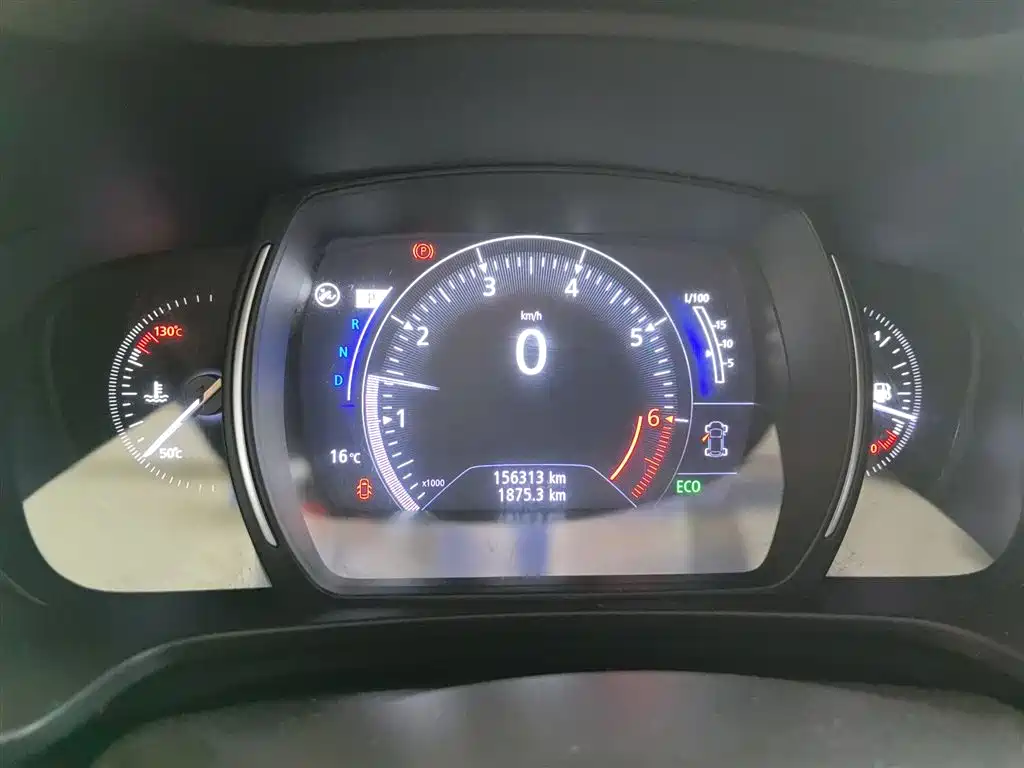Renault Kadjar 2018 — фото 12