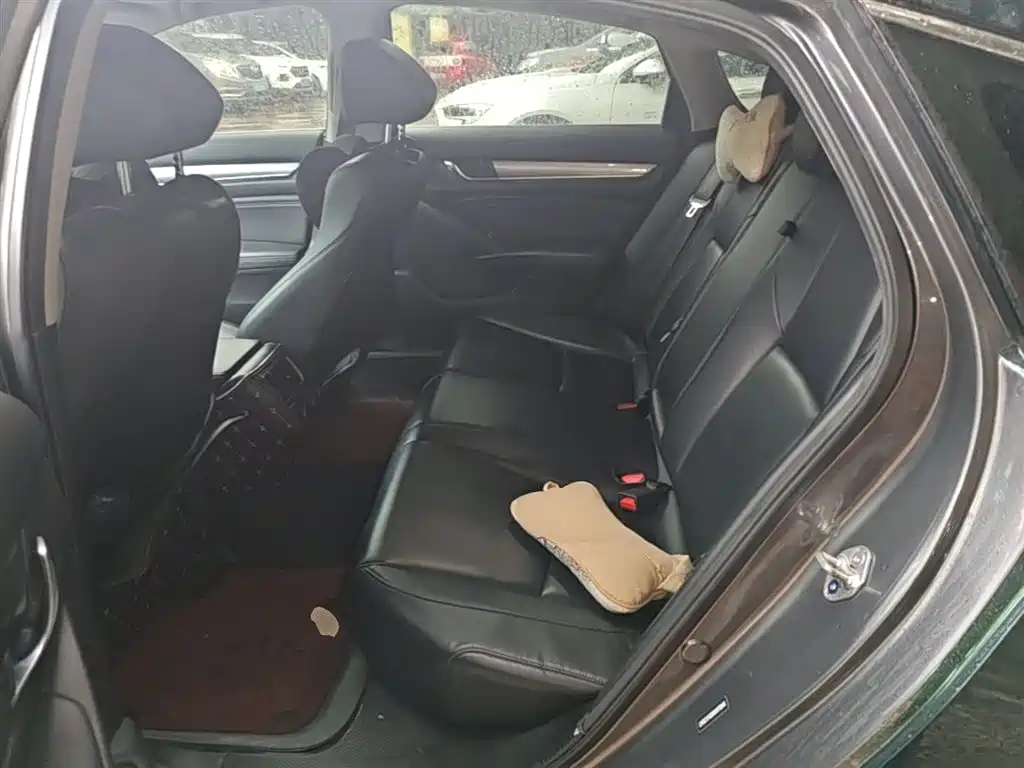 Honda Accord 2018 — фото 17