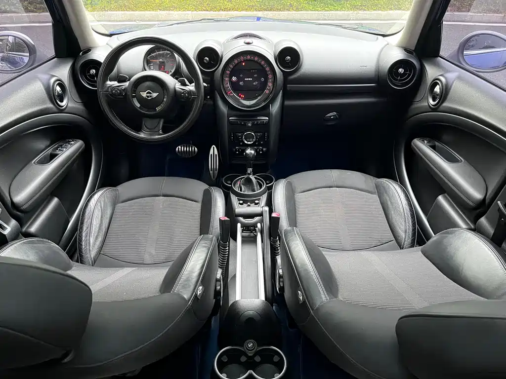 MINI Countryman 2015 — фото 13