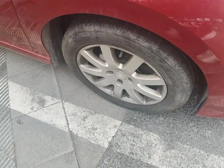 Peugeot 308 2015