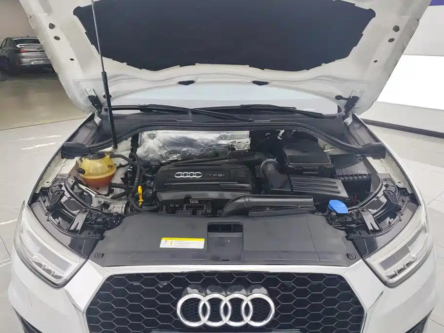 Audi Q3 2018 — фото 10