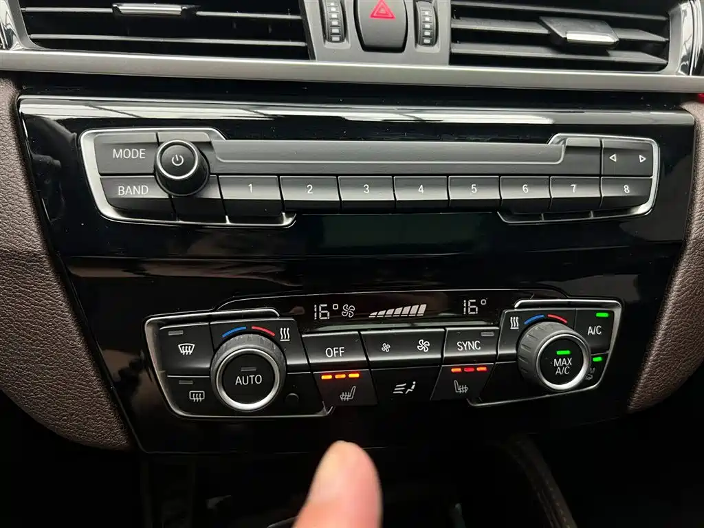BMW X1 2022 — фото 14
