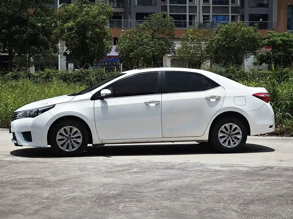 Toyota Corolla 2017 — фото 6