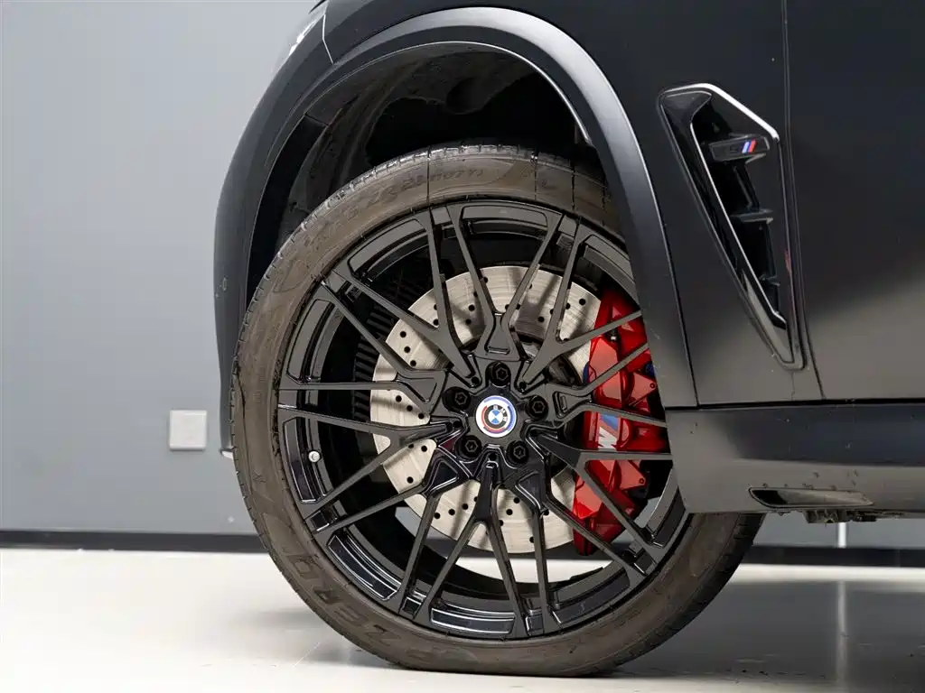 BMW X5 M 2022 — фото 6