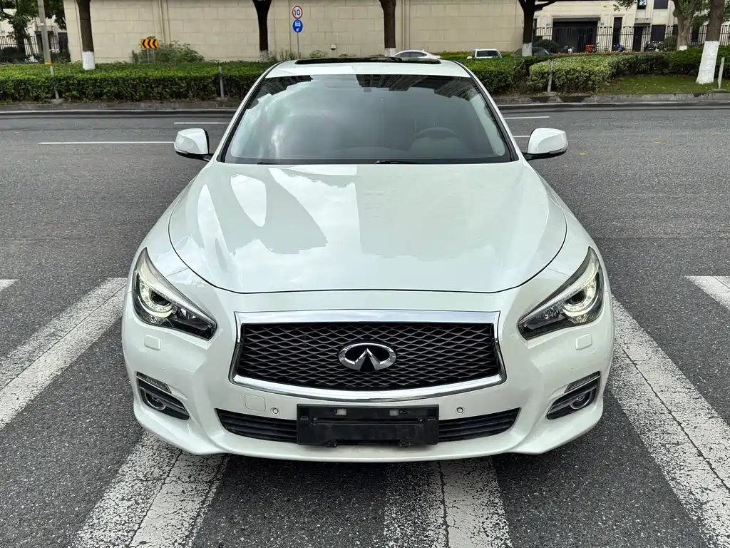 Infiniti Q50L 2017 — фото 2