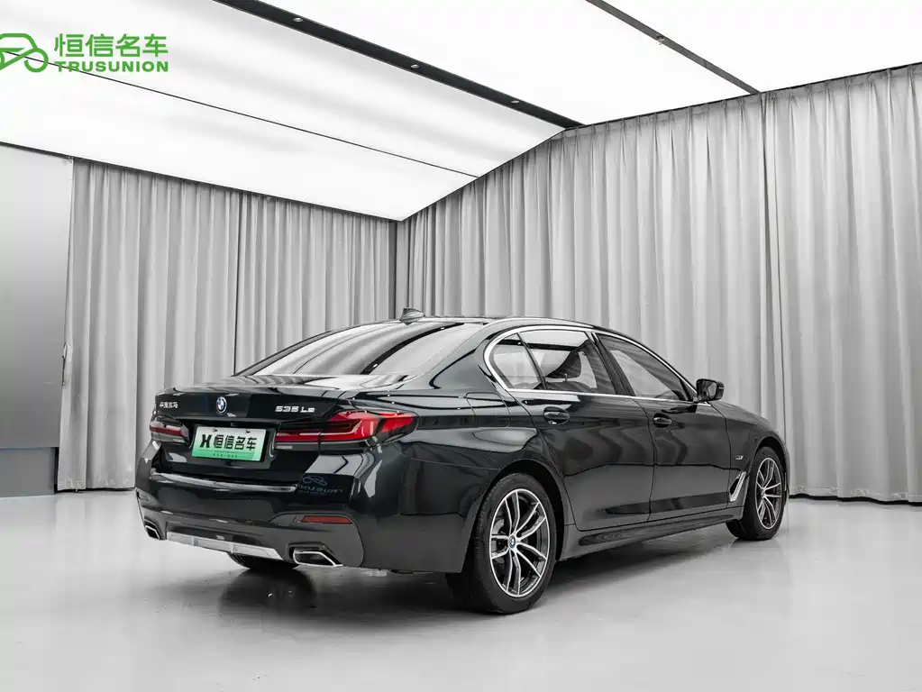 BMW 5 Series New Energy 2023 — фото 4