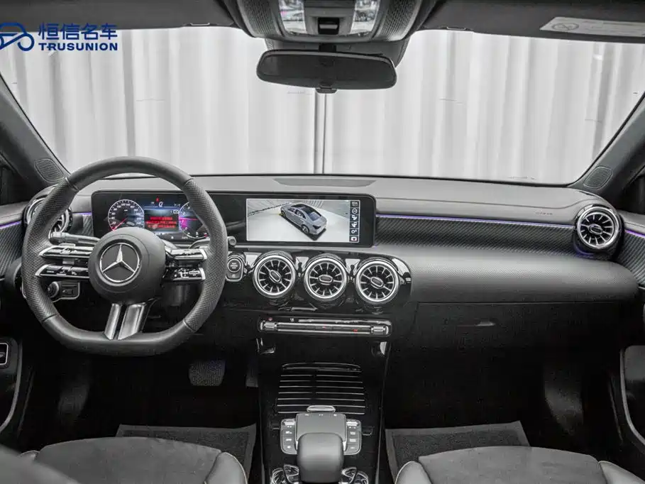 Mercedes-Benz A-Class 2024 — фото 13