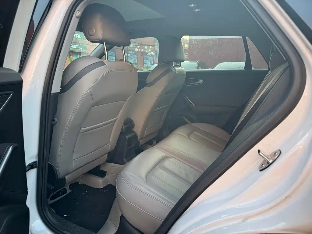 Audi Q2L 2022