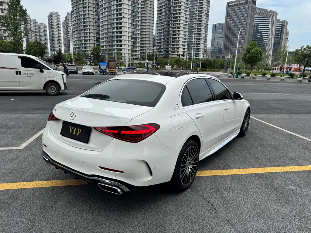 Mercedes-Benz C-Class 2023 — фото 14