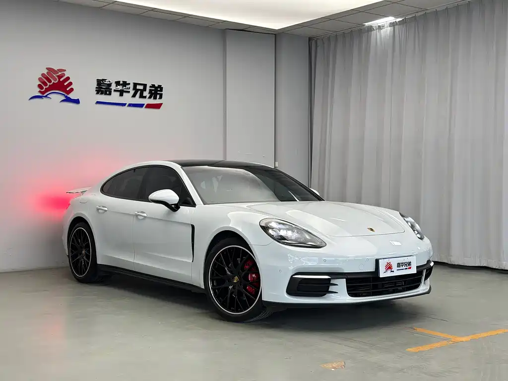Porsche Panamera 2018 — фото 6