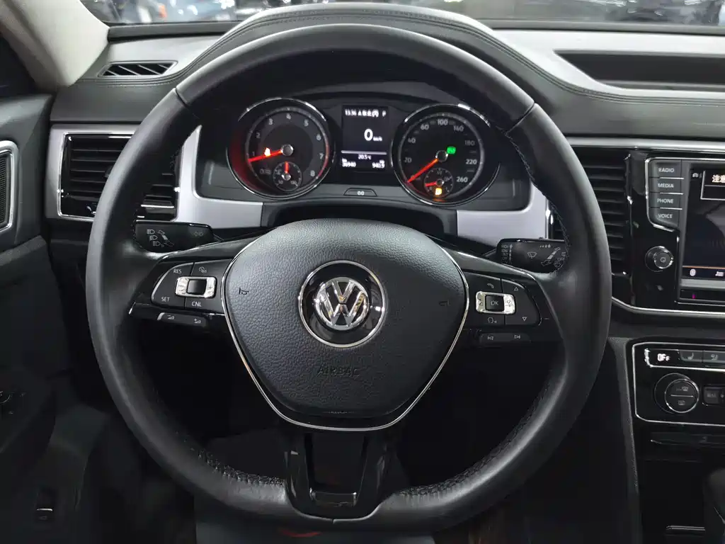 Volkswagen Teramont 2017 — фото 10