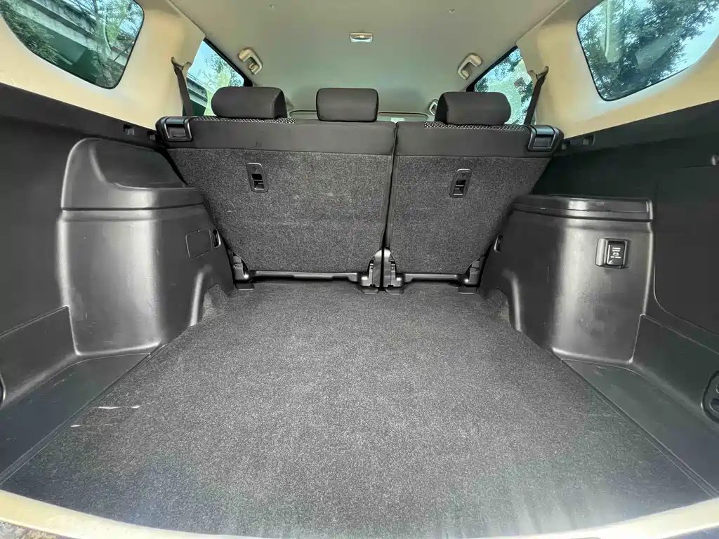 Mitsubishi Outlander 2023 — фото 13