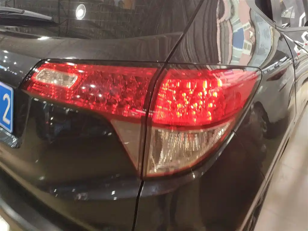 Honda Vezel 2016 — фото 24