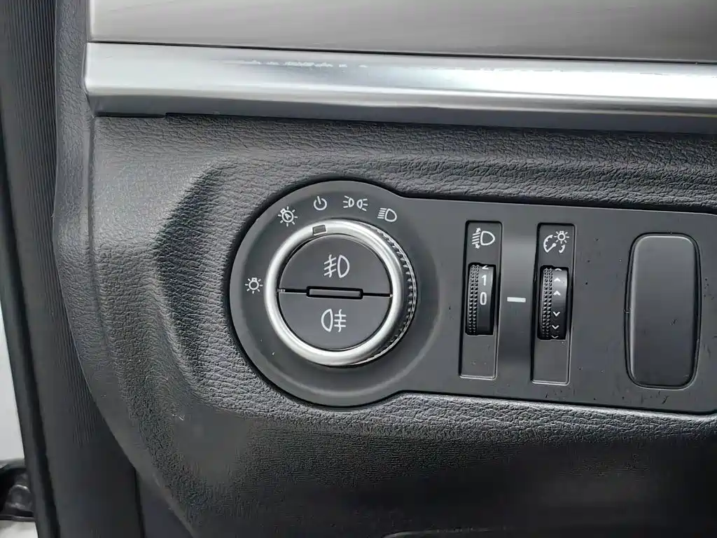 Haval H7 2017 — фото 21