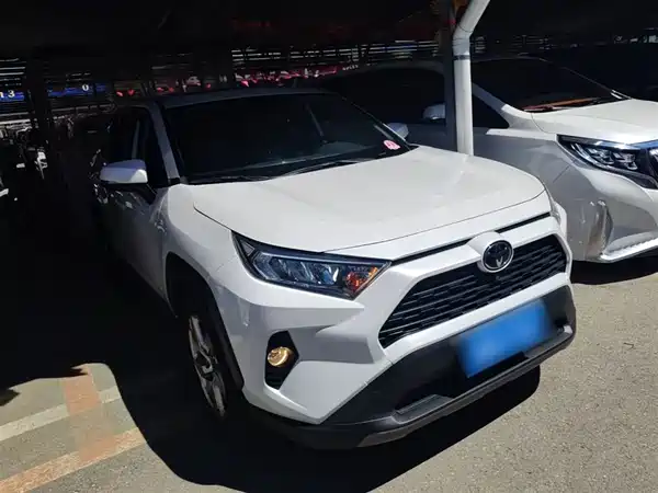 Toyota RAV4 2021