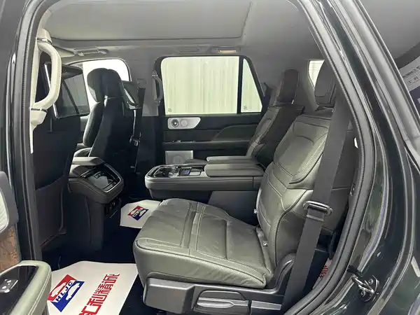 Lincoln Navigator 2022