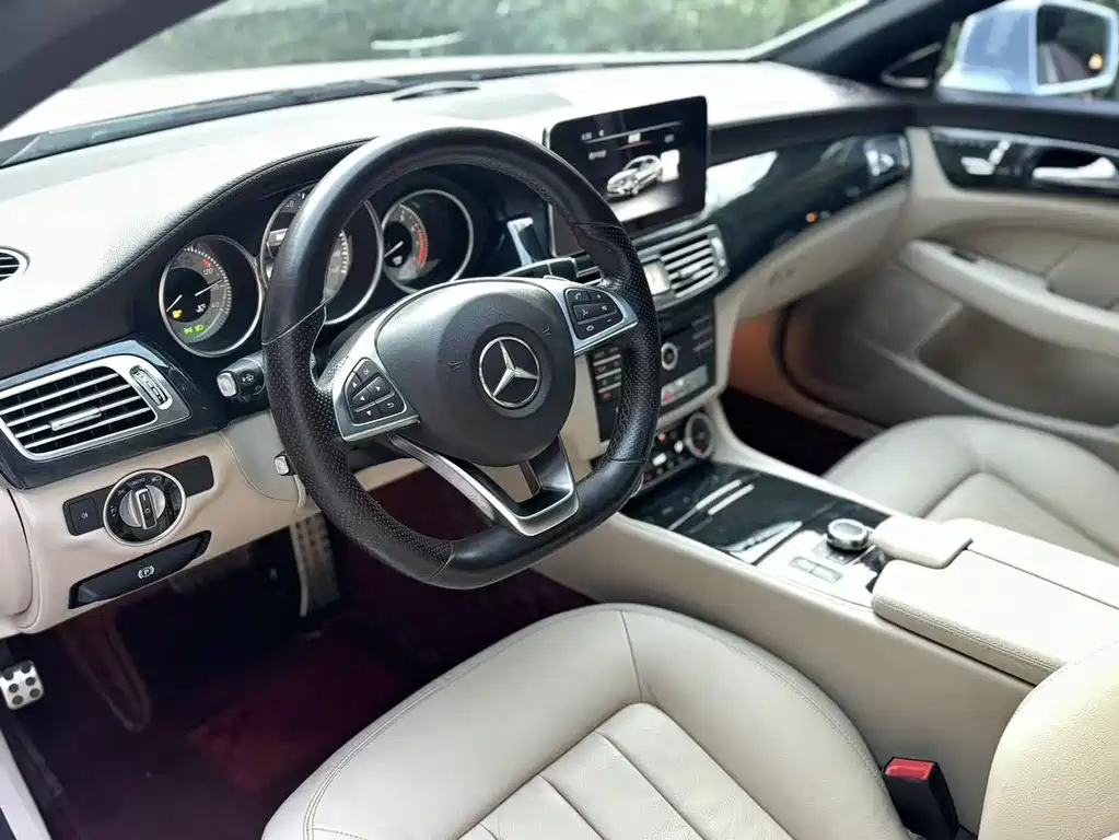 Mercedes-Benz CLS 2017 — фото 6