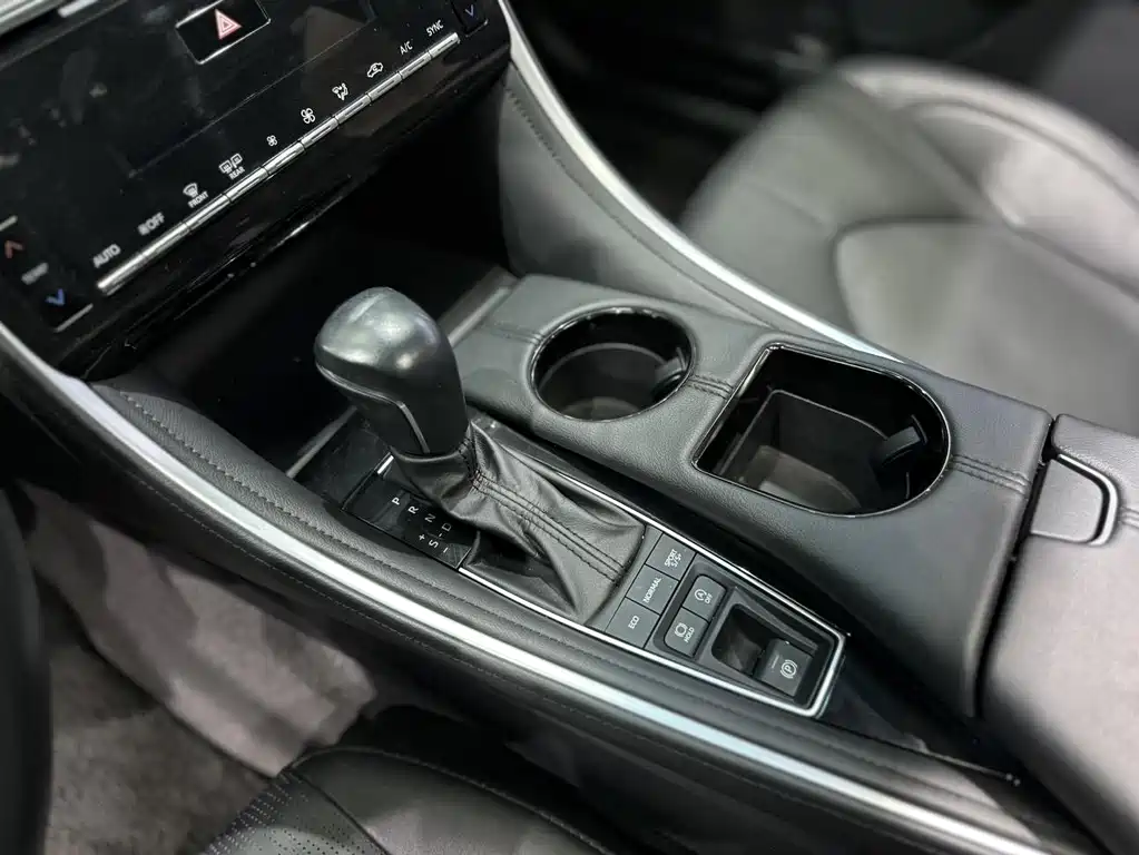 Toyota Avalon 2023 — фото 12