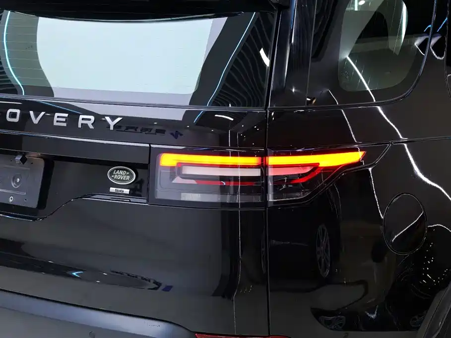 Land Rover Discovery 2018 — фото 15