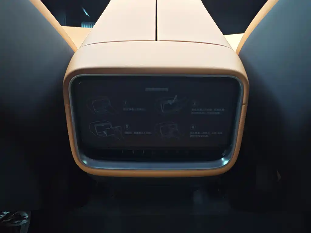 Xiaomi YU7 2025 — фото 14