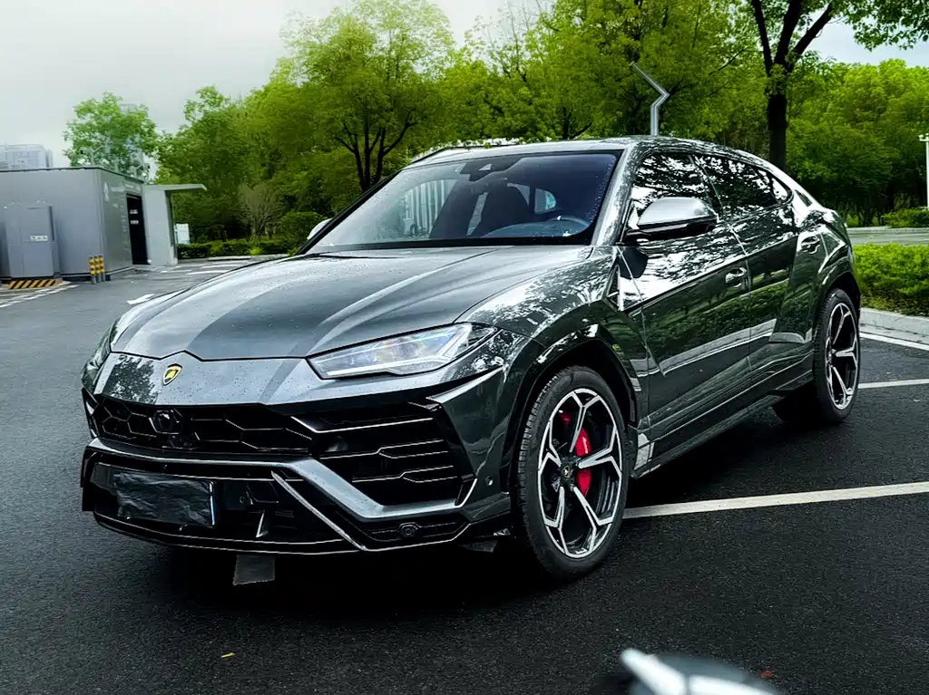 Lamborghini Urus 2019 — фото 2