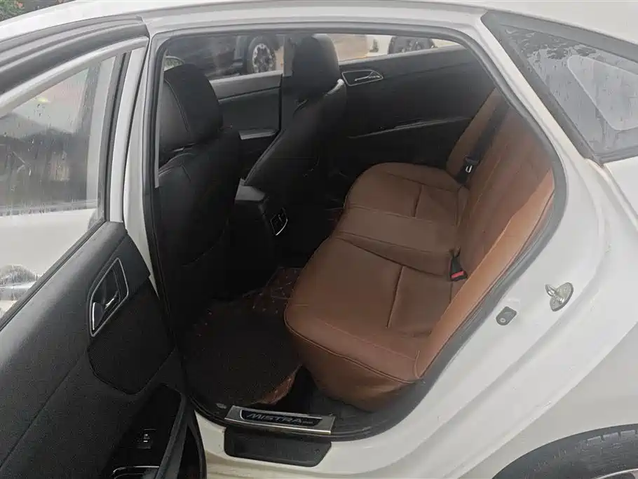 Hyundai Mistra 2017 — фото 11