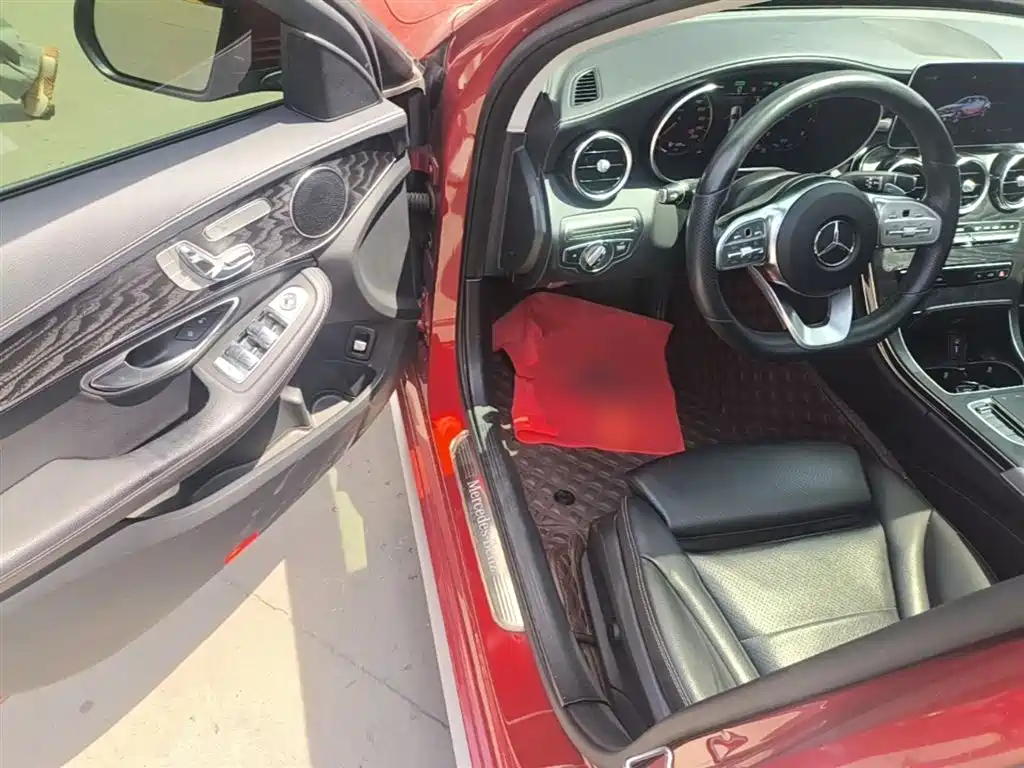 Mercedes-Benz C-Class 2019 — фото 16