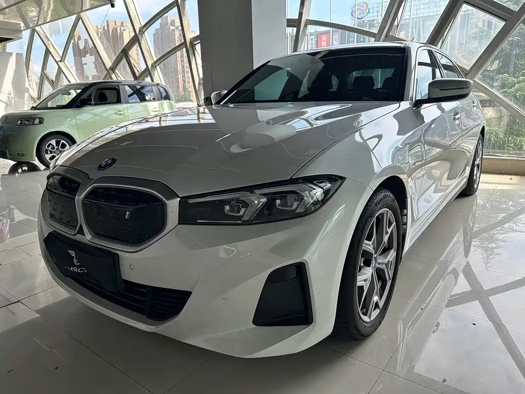 BMW i3 2024