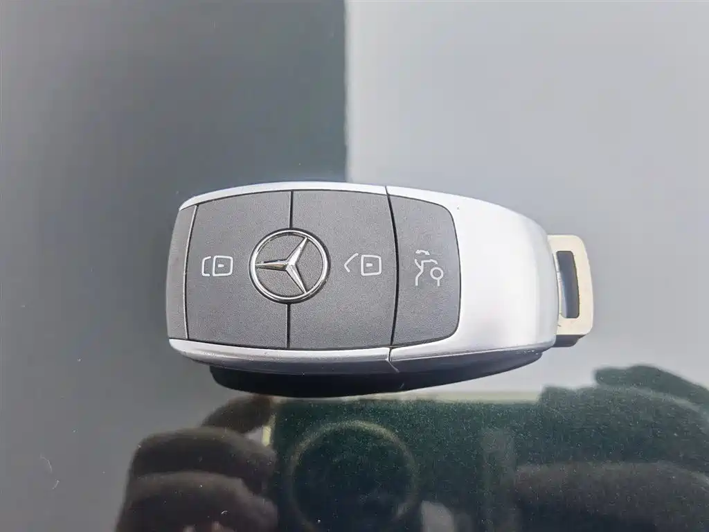 Mercedes-Benz C-Class 2022 — фото 19