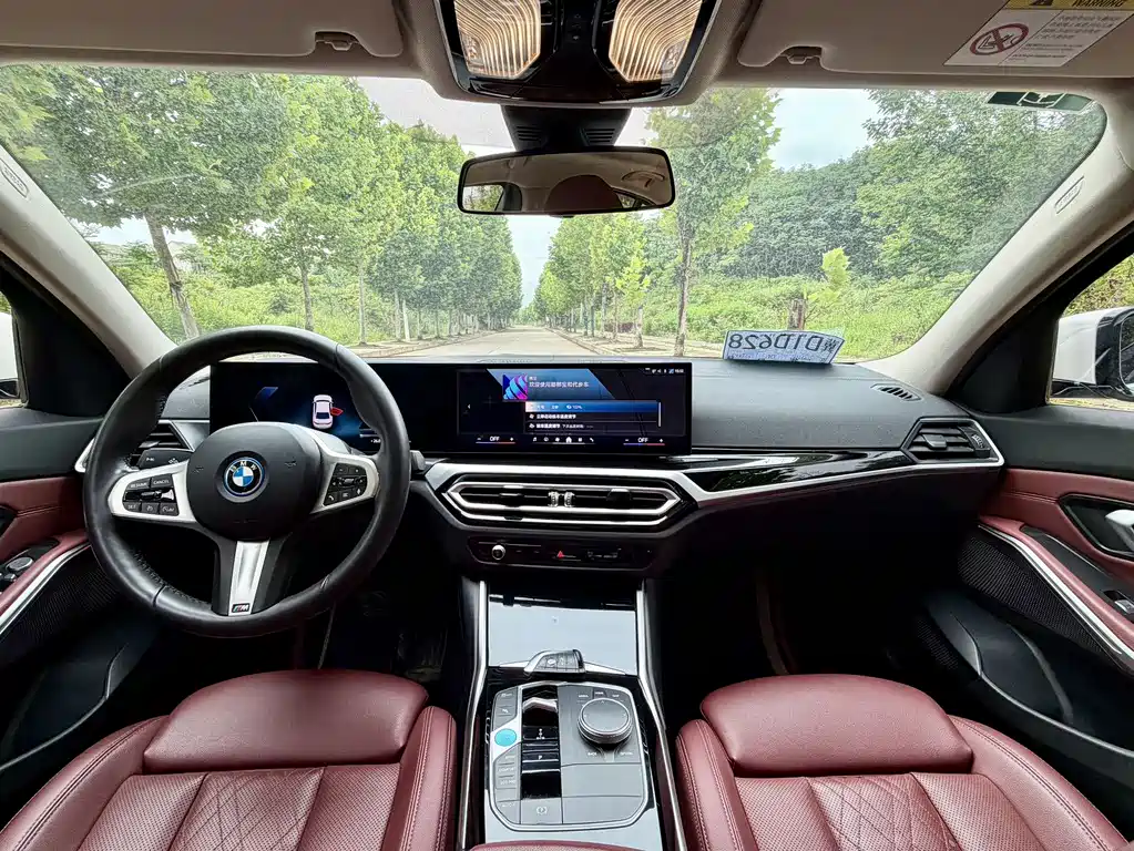 BMW i3 2023 — фото 17