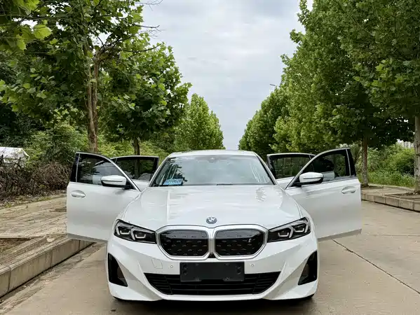 BMW i3 2022