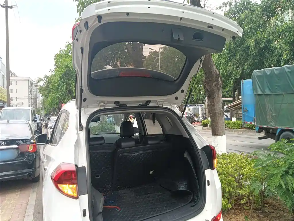 Hyundai Tucson 2017 — фото 19