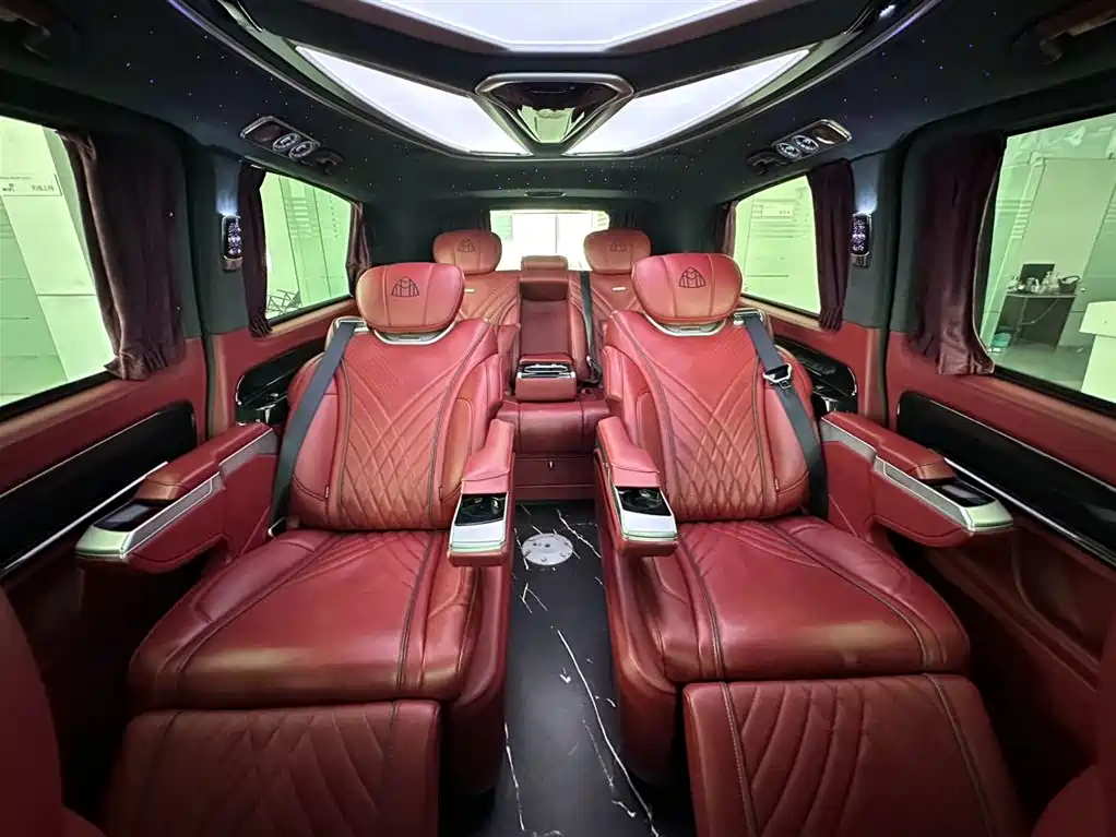 Mercedes-Benz Vito 2023 — фото 15
