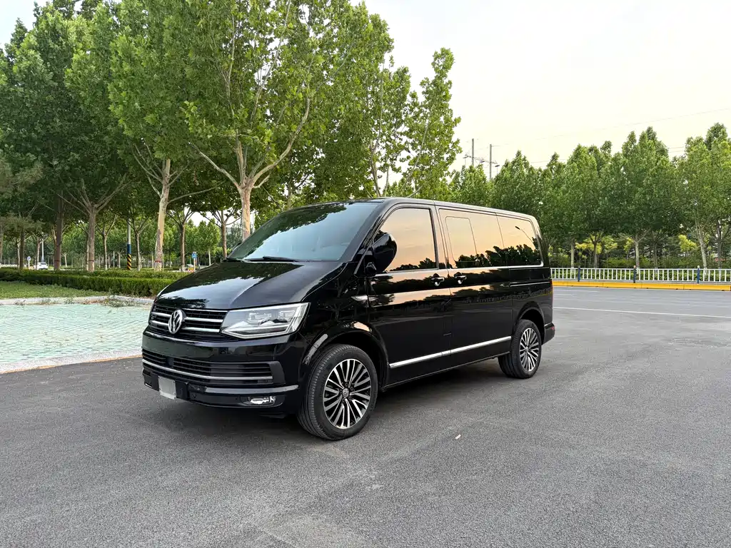 Volkswagen Multivan 2020 — фото 1
