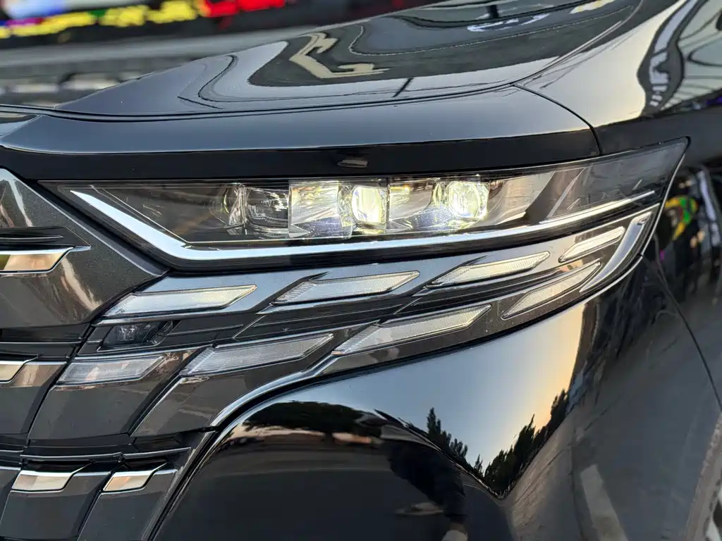 Toyota Alphard 2025 — фото 15