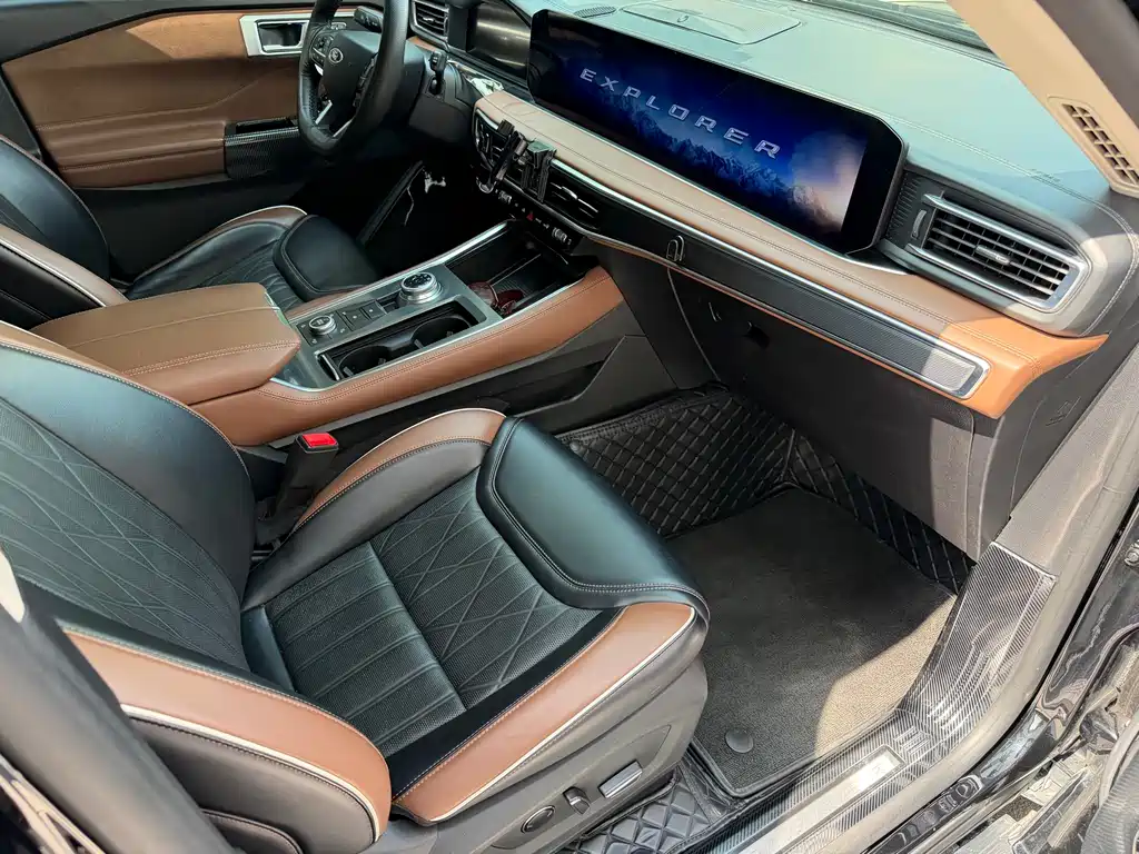 Ford Explorer 2023 — фото 12
