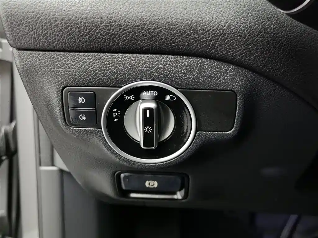 Mercedes-Benz GLA 2016 — фото 21