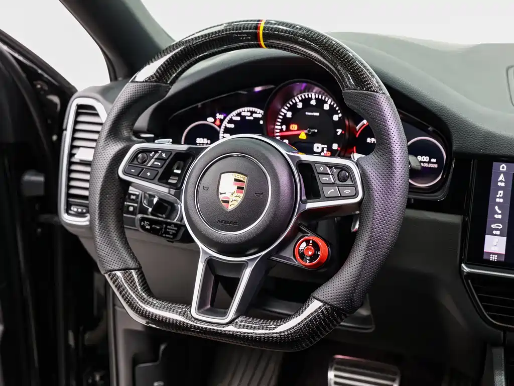Porsche Cayenne 2020 — фото 17