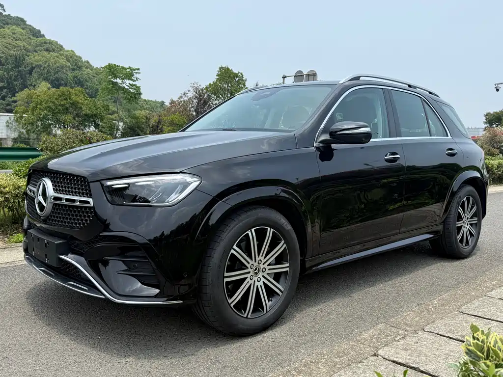 Mercedes-Benz GLE 2026 — фото 1