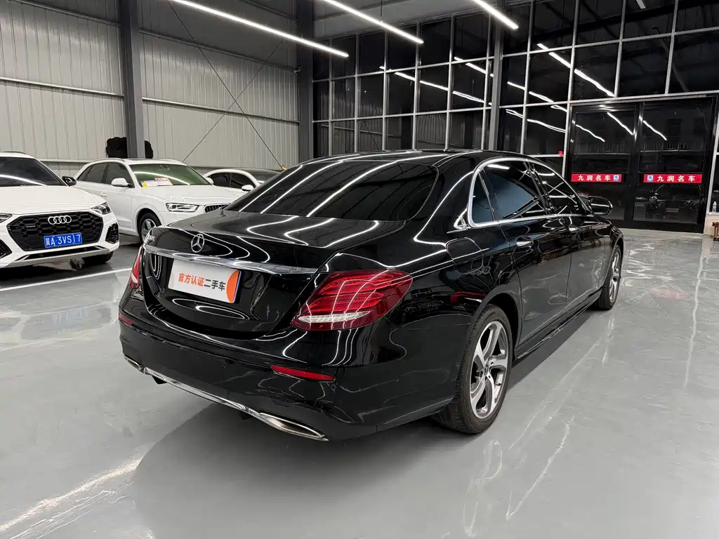 Mercedes-Benz E-Class 2019 — фото 14