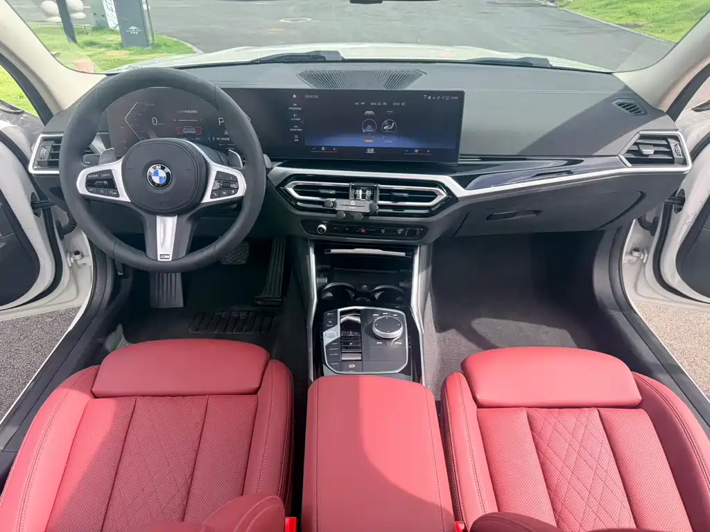 BMW 3 Series 2023 — фото 14