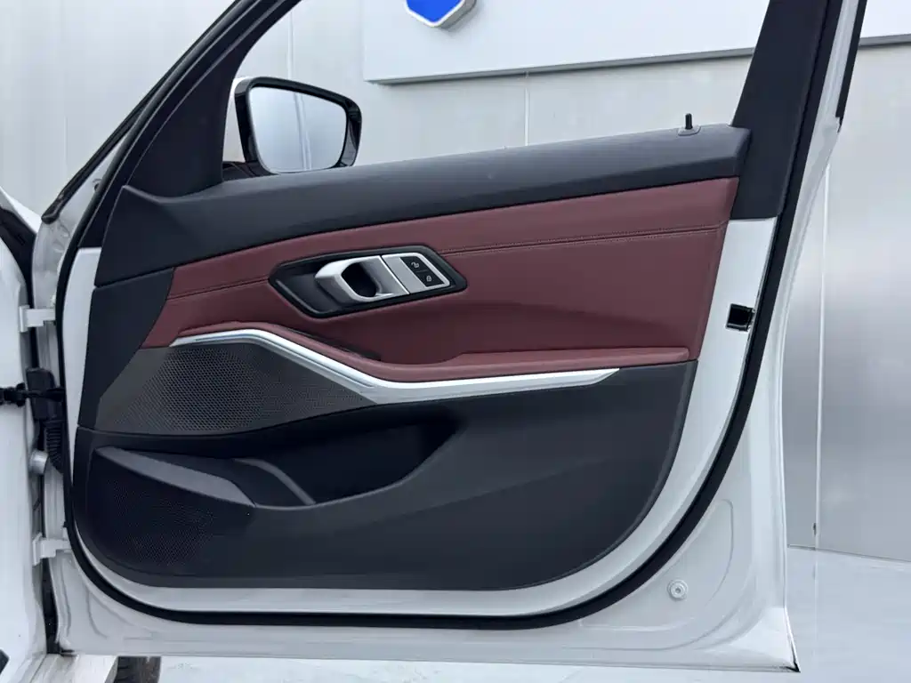 BMW i3 2024 — фото 18